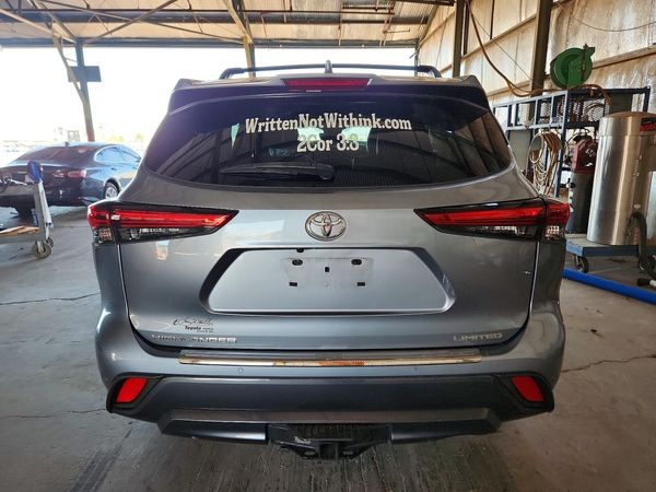 2021 TOYOTA HIGHLANDER Limited