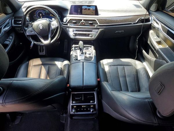 2019 BMW 740