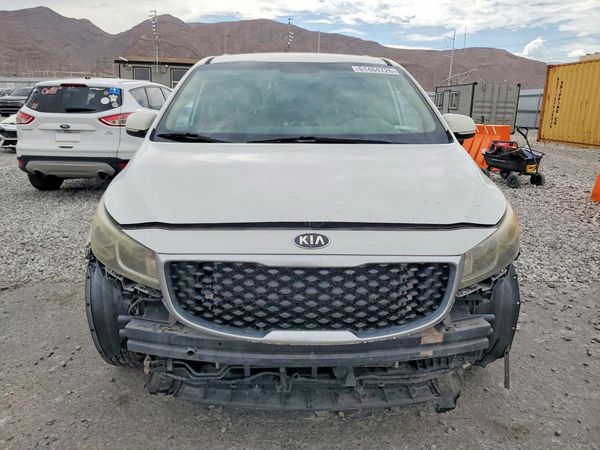 2015 KIA SEDONA GL - Middle-low