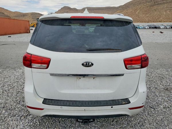 2015 KIA SEDONA GL - Middle-low