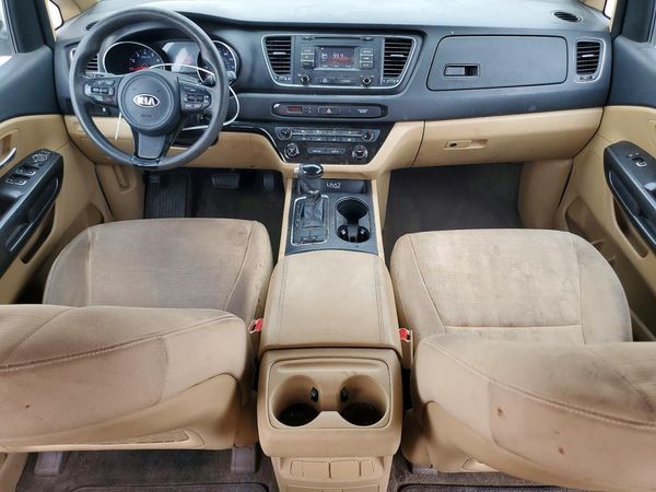 2015 KIA SEDONA GL - Middle-low
