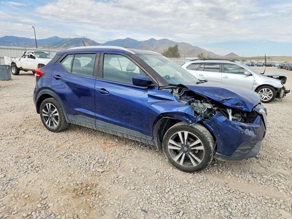2019 NISSAN KICKS