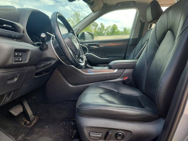 2020 TOYOTA HIGHLANDER Limited