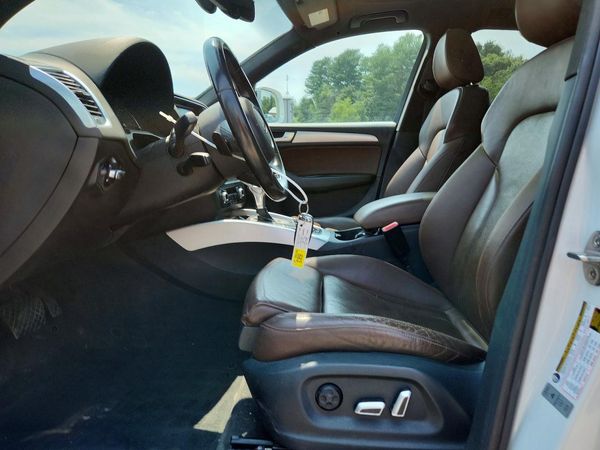 2017 AUDI Q5 quattro Premium Plus