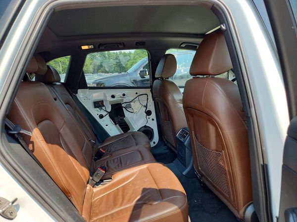2017 AUDI Q5 quattro Premium Plus
