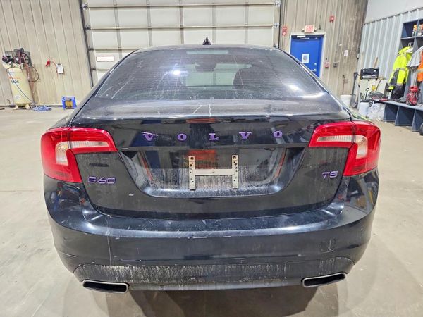 2016 VOLVO S60