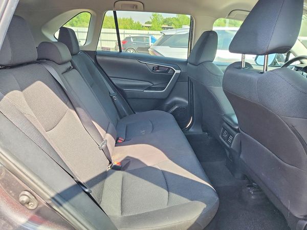 2020 TOYOTA RAV4 LE HV