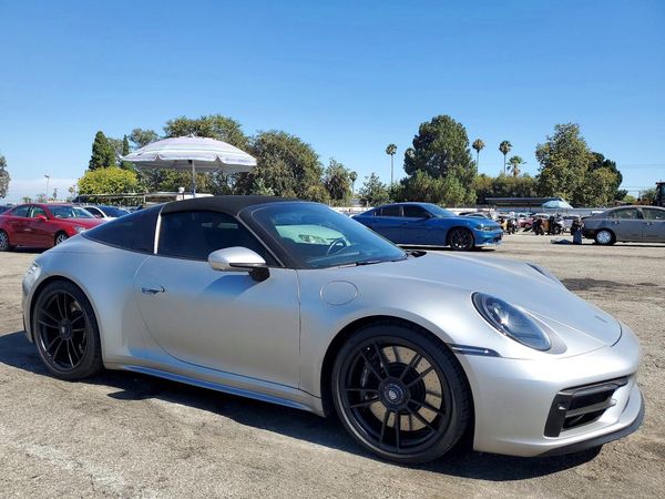 2024 PORSCHE 911