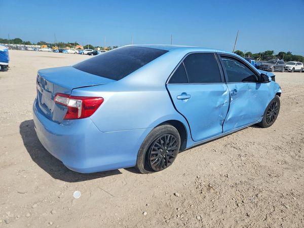 2012 TOYOTA CAMRY