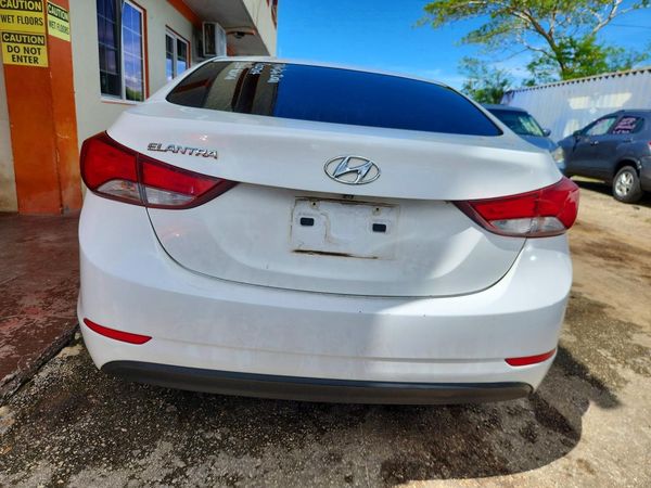2016 HYUNDAI ELANTRA