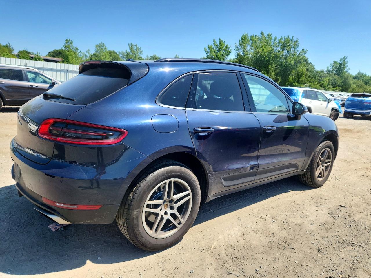 2018 PORSCHE MACAN