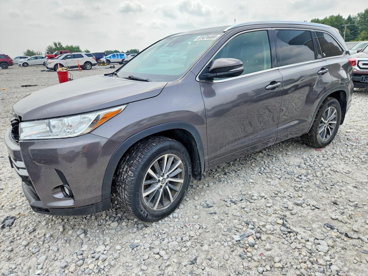 2017 TOYOTA HIGHLANDER SE/XLE