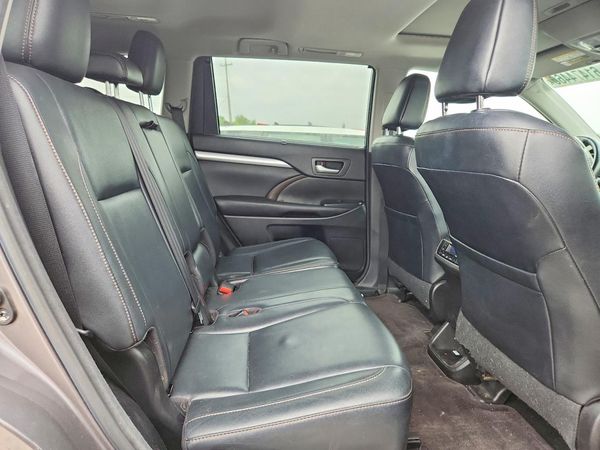 2017 TOYOTA HIGHLANDER SE/XLE
