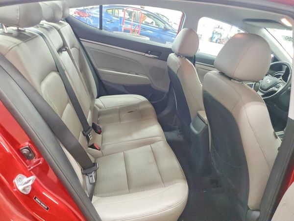 2017 HYUNDAI ELANTRA
