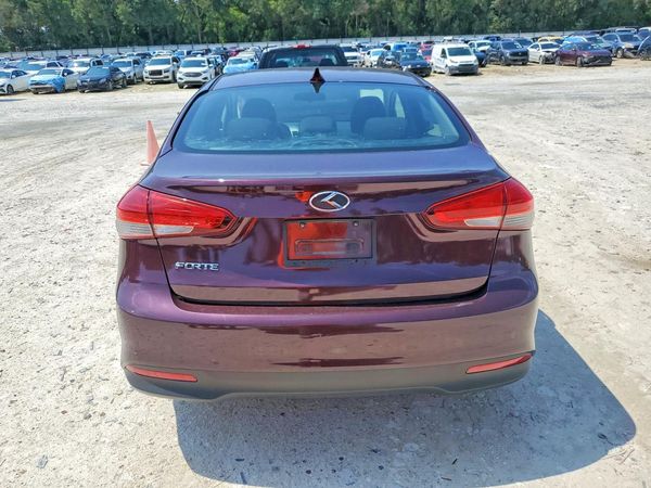 2017 KIA FORTE LX Base