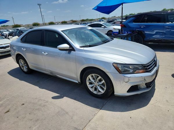 2018 VOLKSWAGEN PASSAT