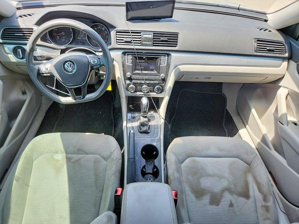 2018 VOLKSWAGEN PASSAT
