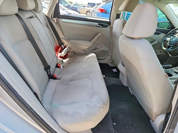 2018 VOLKSWAGEN PASSAT