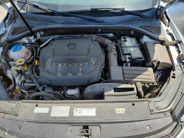 2018 VOLKSWAGEN PASSAT