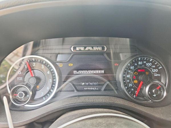 2019 RAM 1500 LARAMIE CREW CAB 4X4