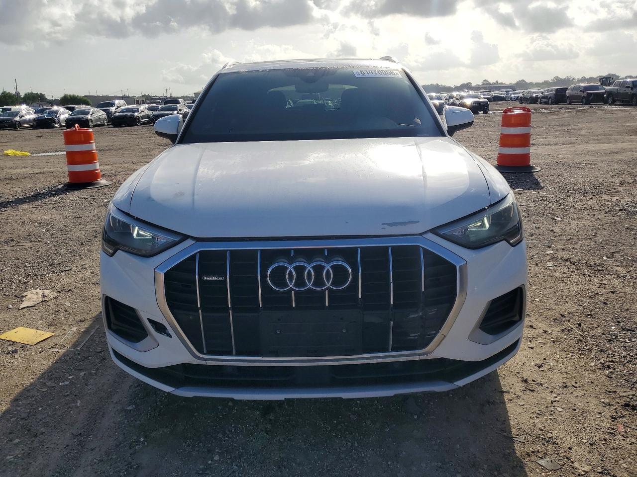 2020 AUDI Q3 quattro Premium