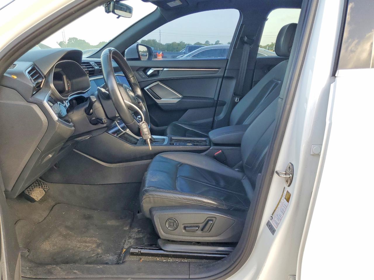 2020 AUDI Q3 quattro Premium