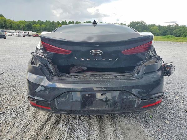 2019 HYUNDAI ELANTRA