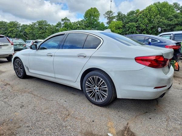 2018 BMW 530