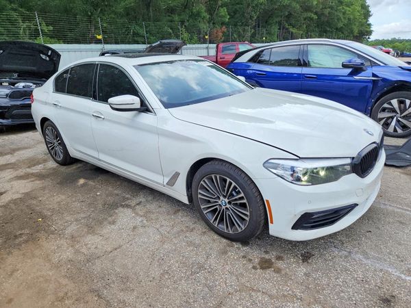 2018 BMW 530