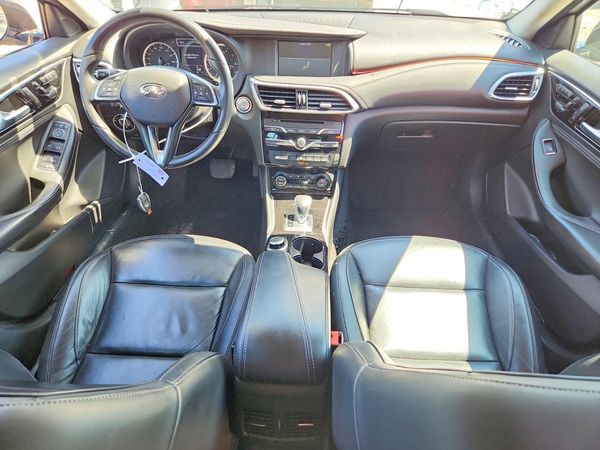 2018 INFINITI QX30