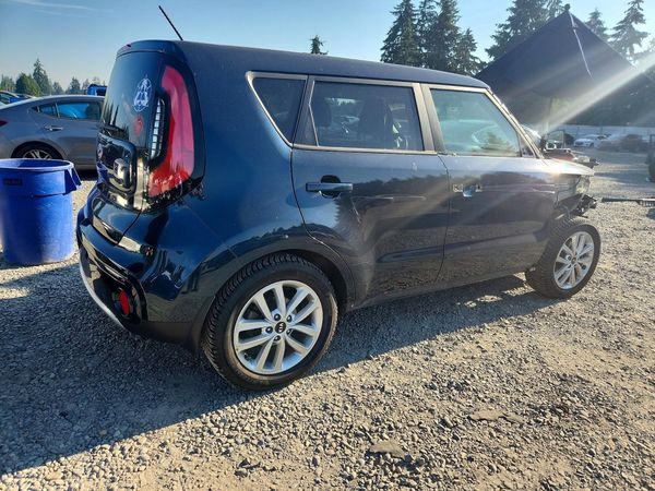 2017 KIA SOUL Plus