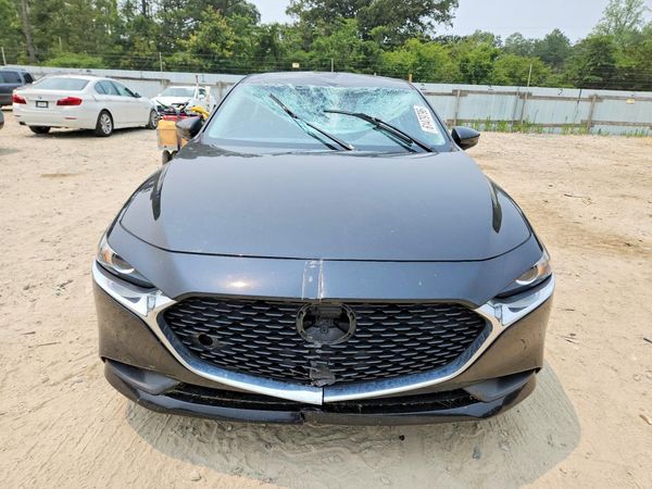 2022 MAZDA 3 Select Package