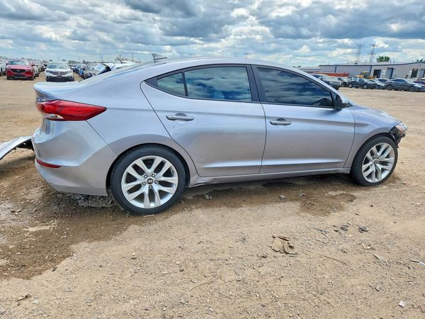 2017 HYUNDAI ELANTRA