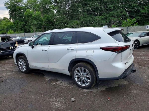 2026 TOYOTA HIGHLANDER