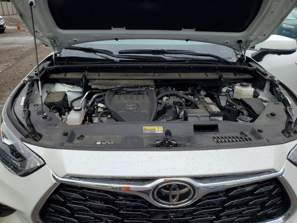 2026 TOYOTA HIGHLANDER