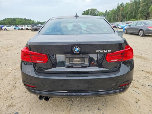 2018 BMW 330E