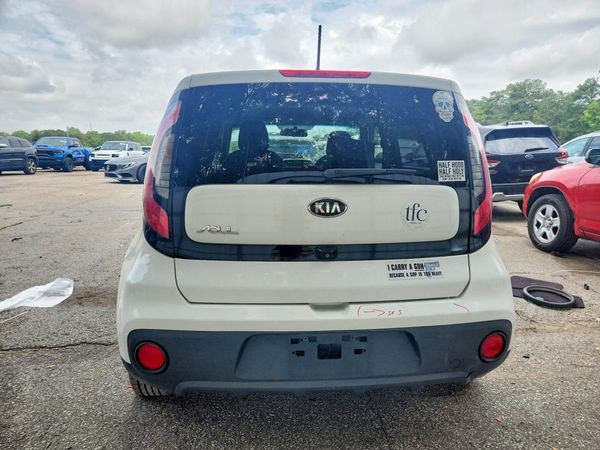 2018 KIA SOUL Base