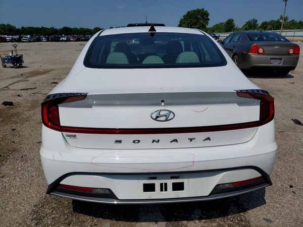 2021 HYUNDAI SONATA SE