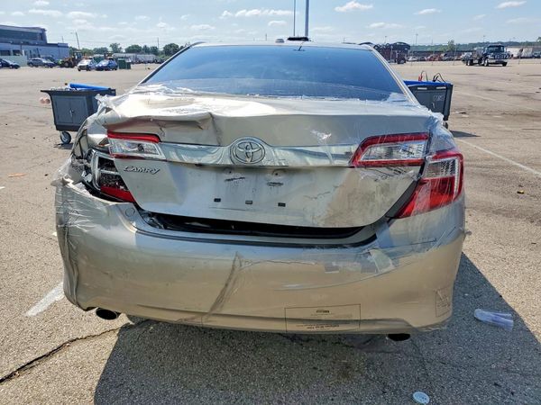 2013 TOYOTA CAMRY