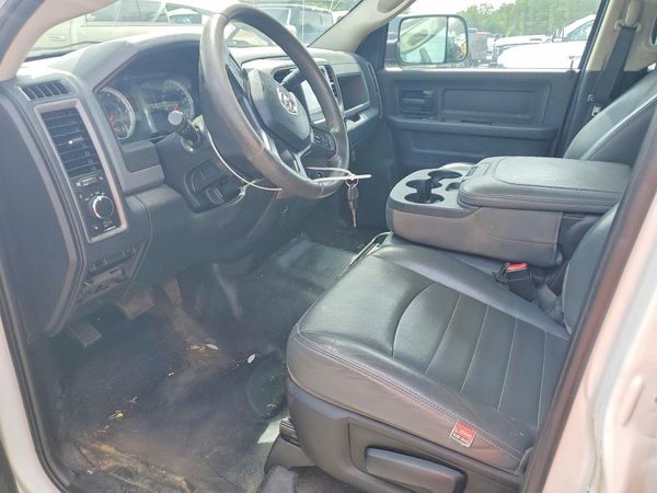 2018 RAM 3500 ST CREW CAB 4X4