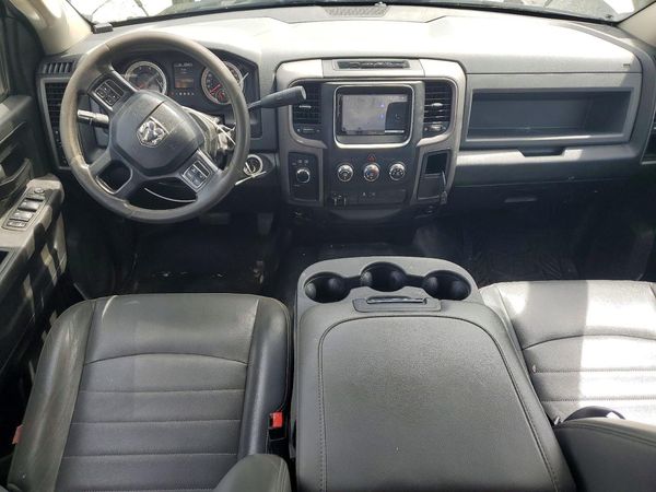 2018 RAM 3500 ST CREW CAB 4X4