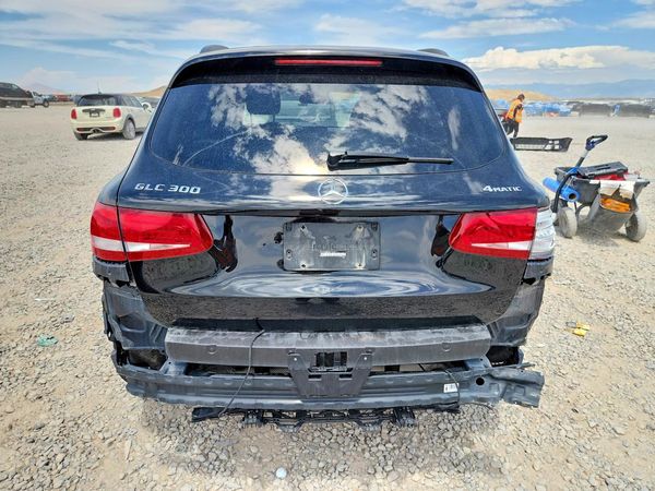 2019 MERCEDES-BENZ GLC GLC 300-4M
