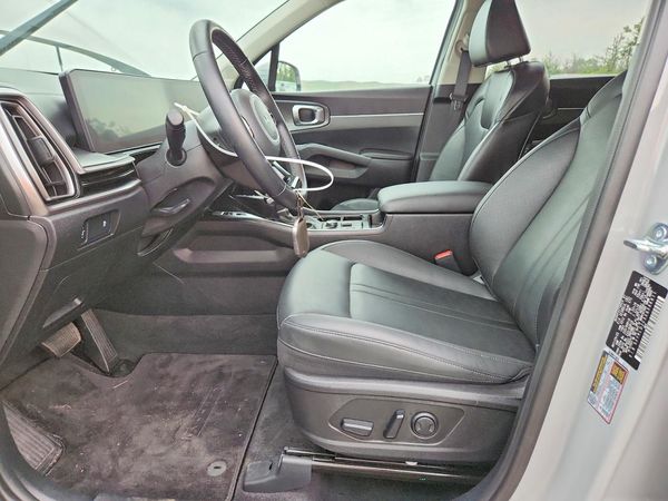 2025 KIA SORENTO
