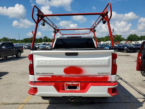 2020 CHEVROLET SILVERADO Custom