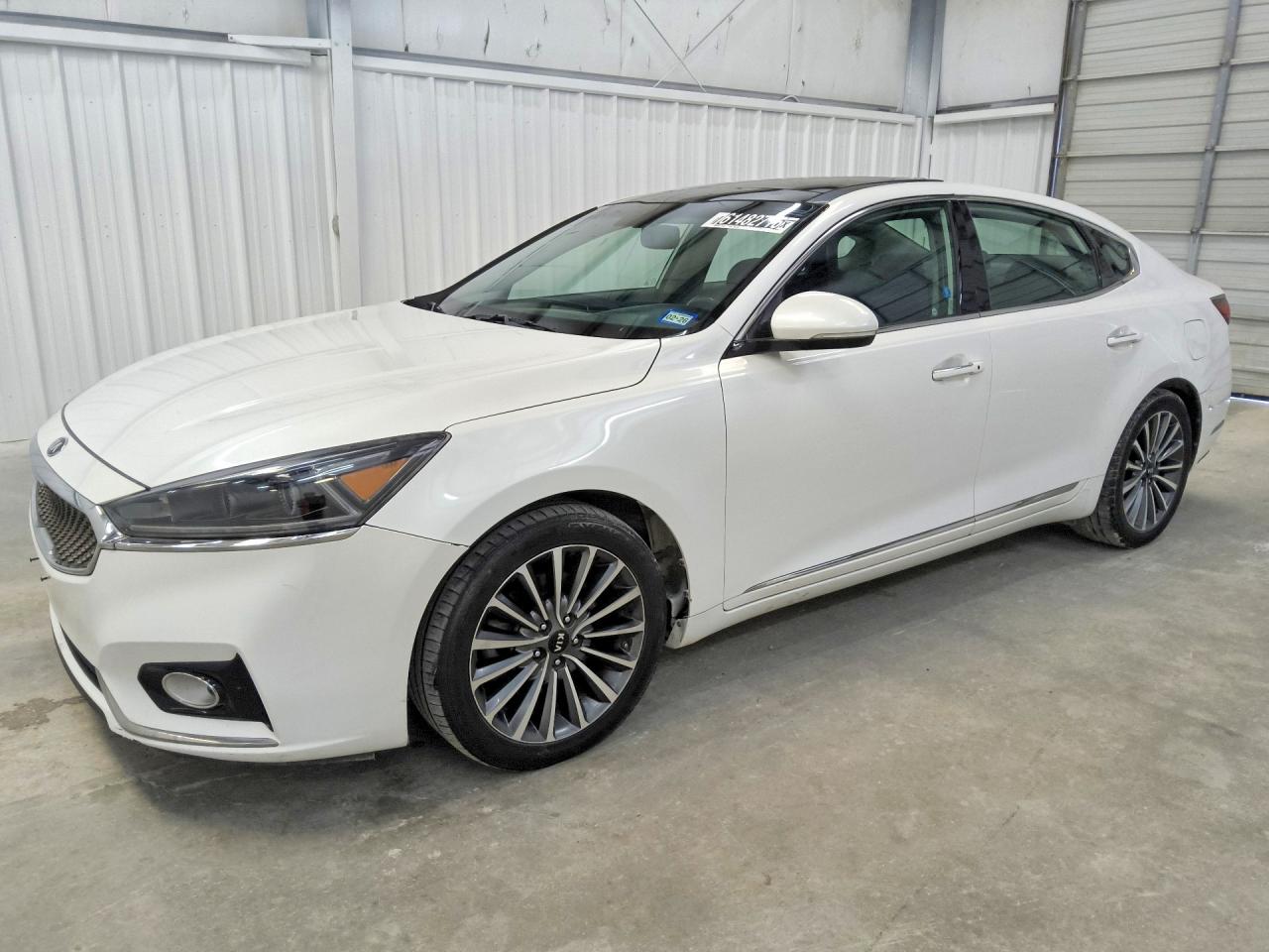 2017 KIA CADENZA
