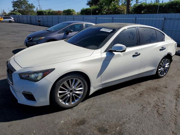 2021 INFINITI Q50 LUXE