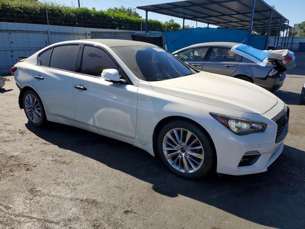 2021 INFINITI Q50 LUXE