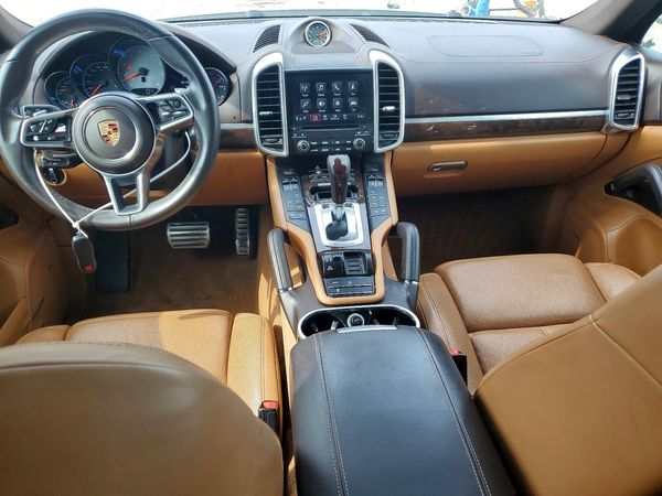 2018 PORSCHE CAYENNE S