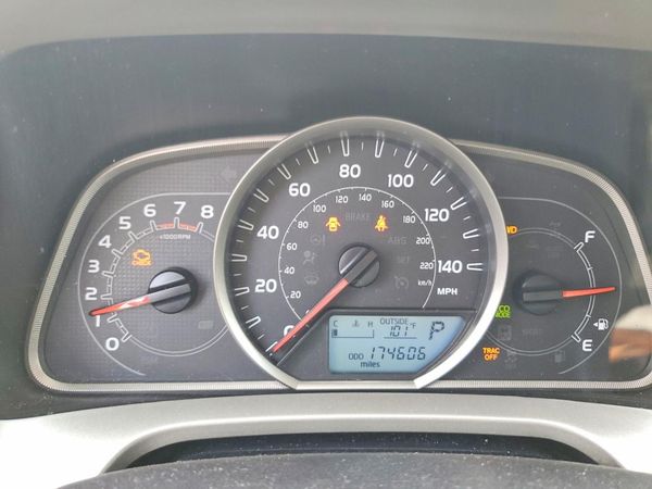 2015 TOYOTA RAV4 LE (X Grade)