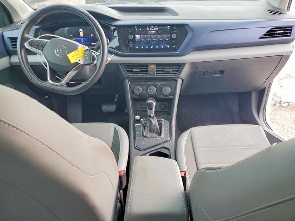 2023 VOLKSWAGEN TAOS SE w/Sunroof Pkg.